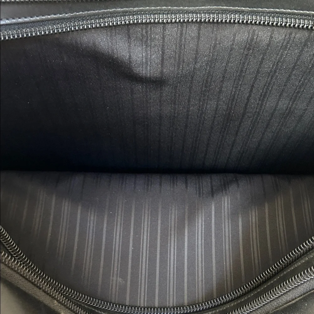 Tumi Alpha Deluxe Leather Rolling Briefcase With KAV Monogram - Picture 10 of 11